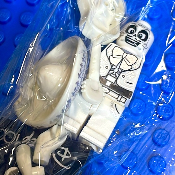 Ernesto - Picture 3 of 3